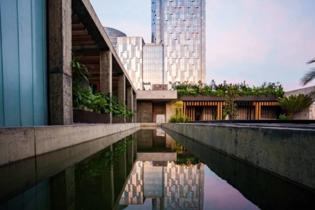 Volga hotel mexico city exterior